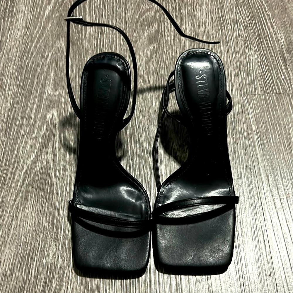 Square toe Steve Madden Heels